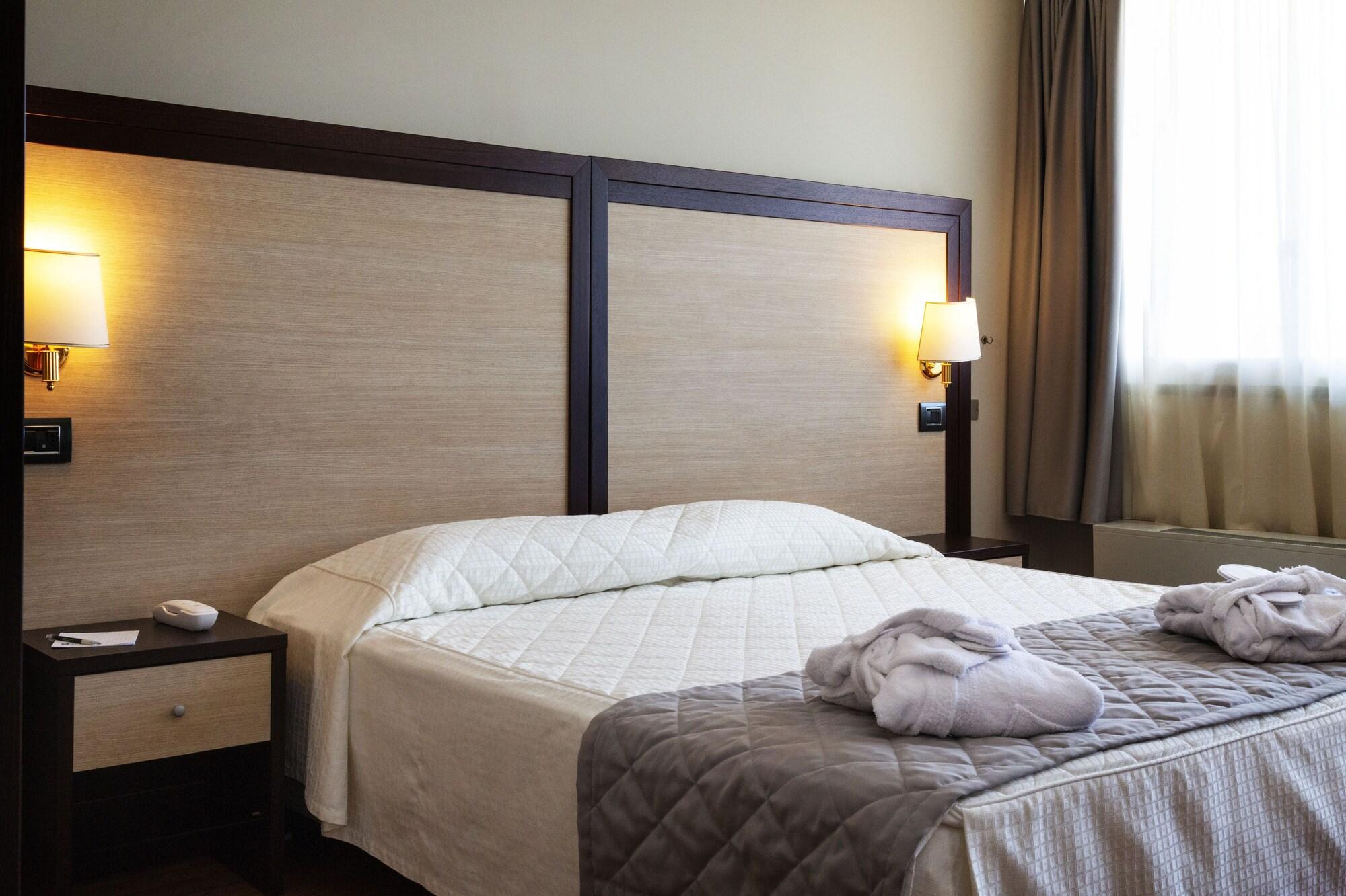 Jr Hotels Gate 7 Bologna Calderara di Reno Luaran gambar