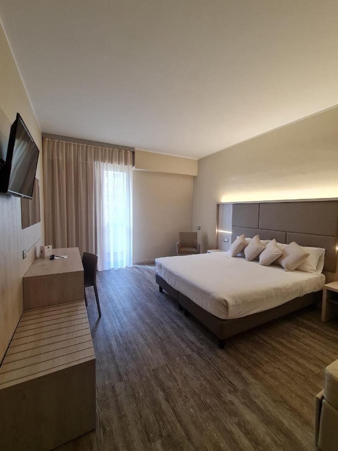 Jr Hotels Gate 7 Bologna Calderara di Reno Luaran gambar