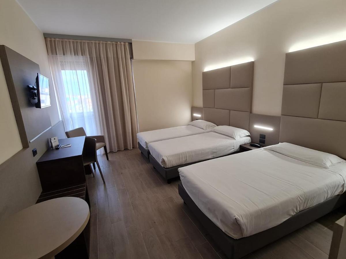 Jr Hotels Gate 7 Bologna Calderara di Reno Luaran gambar