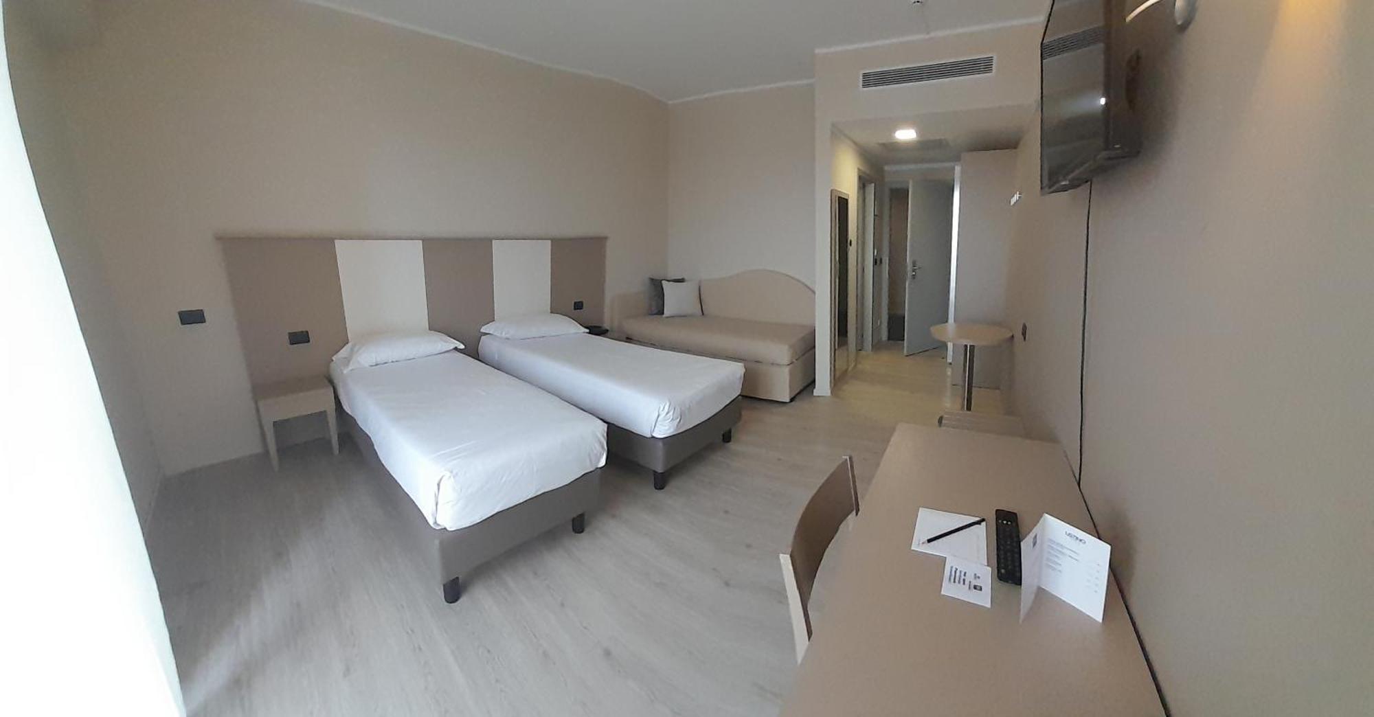 Jr Hotels Gate 7 Bologna Calderara di Reno Luaran gambar