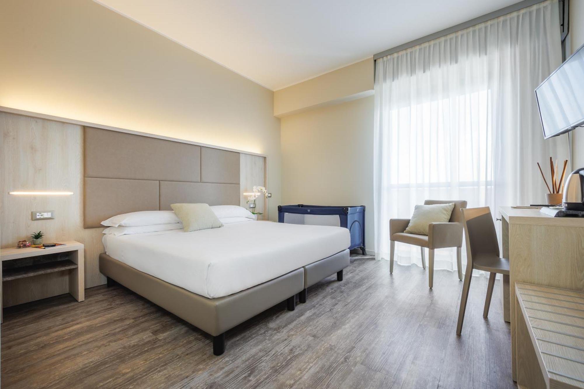 Jr Hotels Gate 7 Bologna Calderara di Reno Luaran gambar