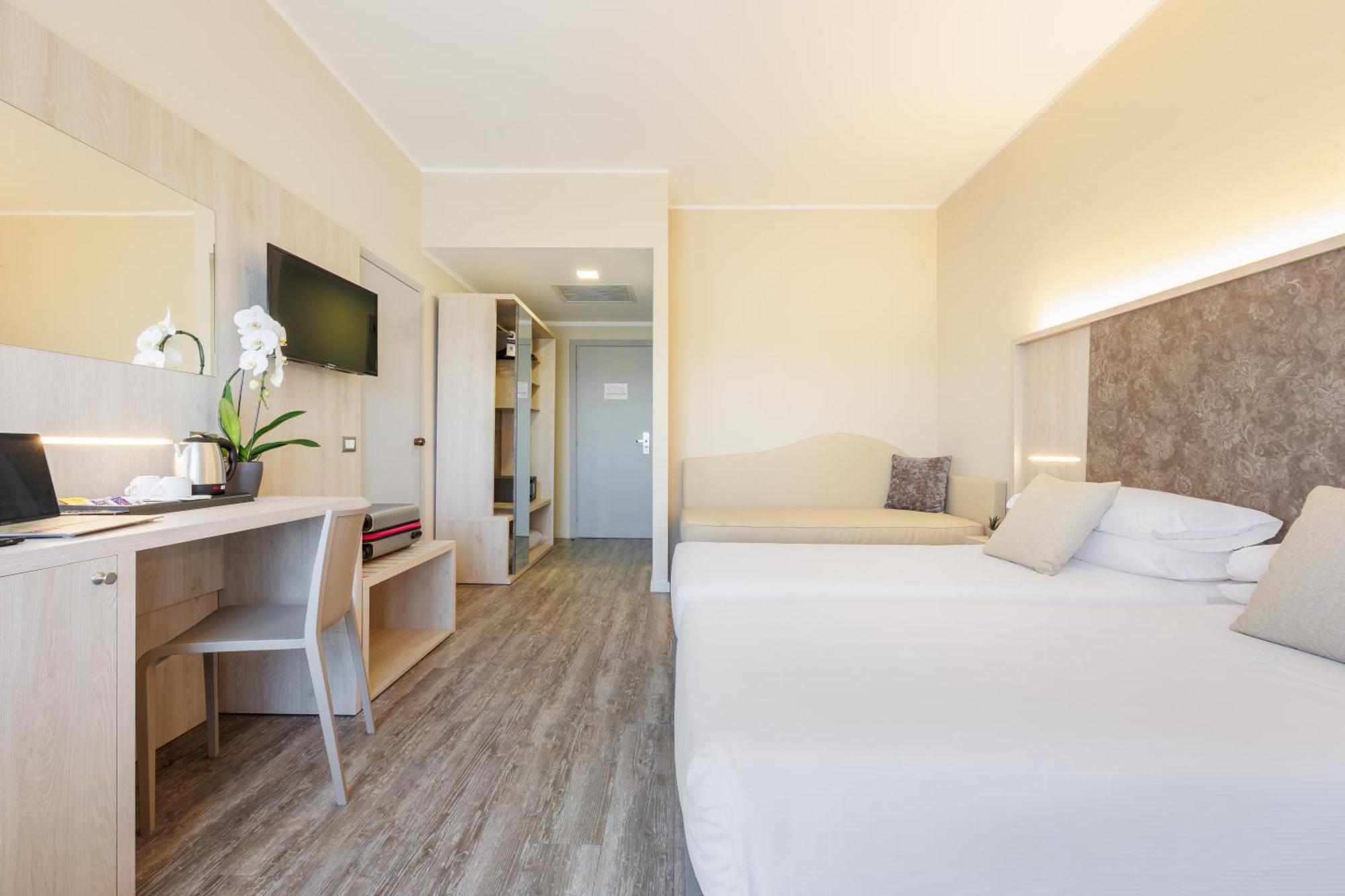 Jr Hotels Gate 7 Bologna Calderara di Reno Luaran gambar